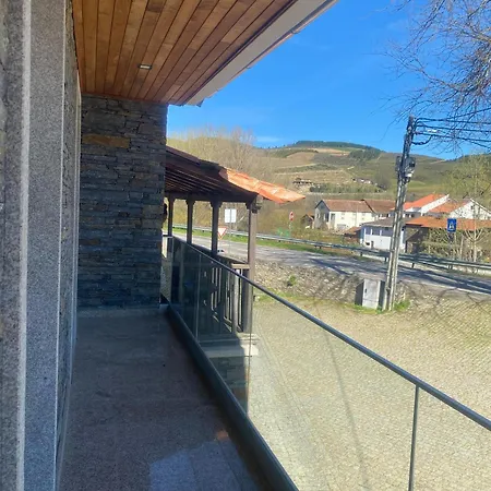 Cantinho Do Silvano Holiday home Gimonde