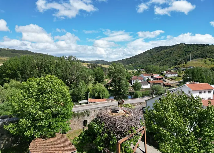 Cantinho Do Silvano Holiday home Gimonde